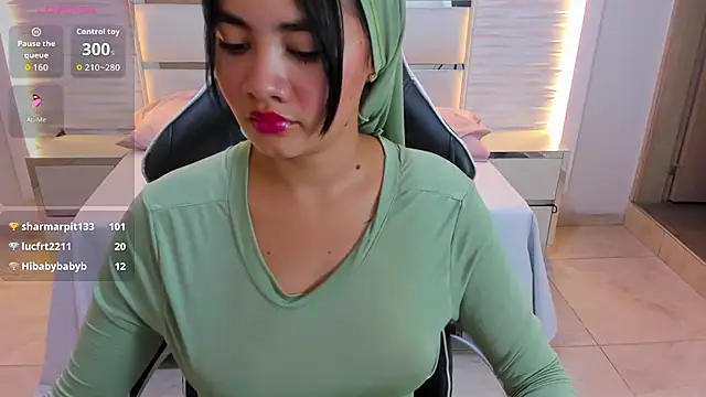 Snapshot of Yaiza_farak chatting on 02-15-26, 07:51 Yaiza farak online show from 02-15-26, 07:51