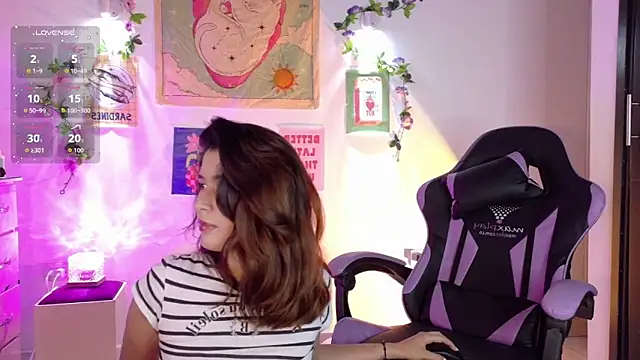 Snapshot of emicute_ chatting on 02-07-26, 01:53 emicute online show from 02-07-26, 01:53