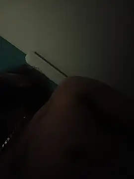 Snapshot of kauzZhomi chatting on 02-01-26, 11:53 kauzZhomi online show from 02-01-26, 11:53