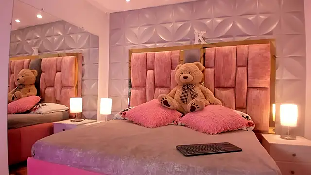 Snapshot of Paris_Velvet chatting on 02-09-26, 09:52 Paris Velvet online show from 02-09-26, 09:52