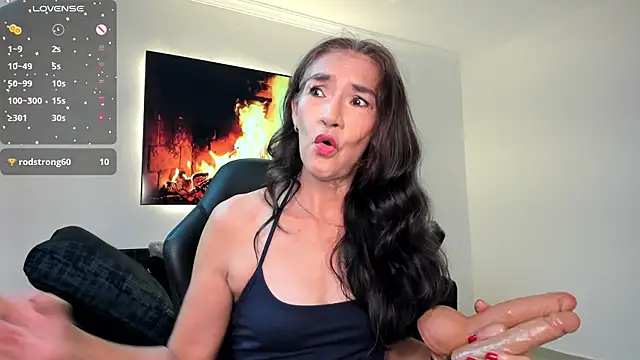 Snapshot of Emma_Mendozaa chatting on 06-05-26, 11:38 Emma Mendozaa online show from 06-05-26, 11:38
