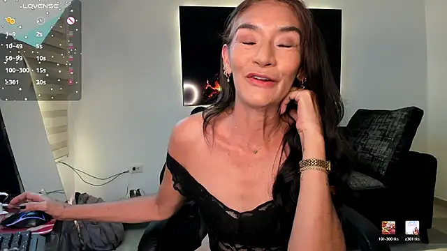Snapshot of Emma_Mendozaa chatting on 06-22-26, 11:29 Emma Mendozaa online show from 06-22-26, 11:29