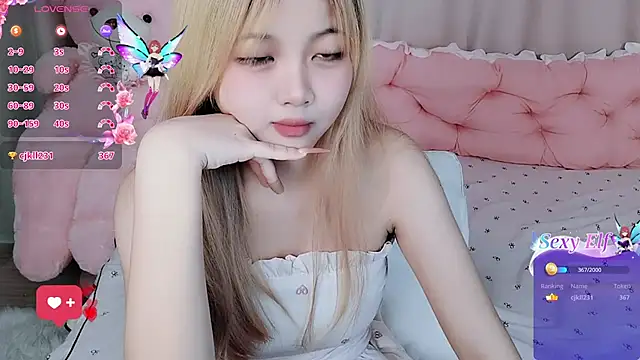 -Anya-666- online show from 04-16-26, 09:39