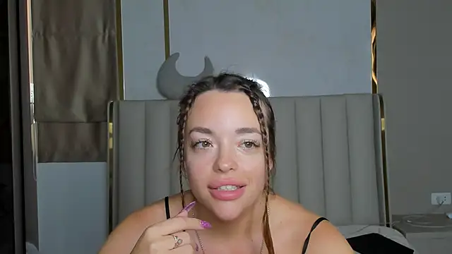 Snapshot of stellaa_quenn chatting on 02-09-26, 12:14 stellaa quenn online show from 02-09-26, 12:14