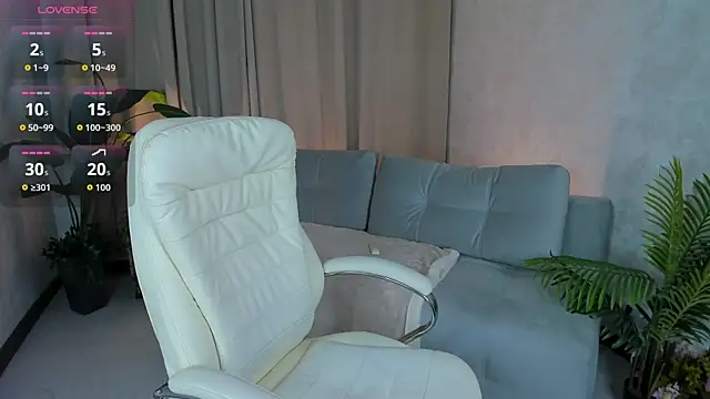 Monika Martinezz online show from 05-23-26, 04:07