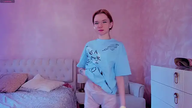 TarynPalek online show from 04-08-26, 07:41