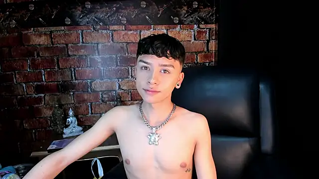 Snapshot of Camilo_X_x chatting on 02-25-26, 12:04 Camilo X x online show from 02-25-26, 12:04