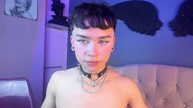 Snapshot of Camilo_X_x chatting on 02-26-26, 11:31 Camilo X x online show from 02-26-26, 11:31