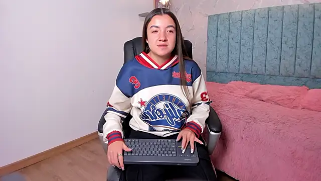 Tara Parker online show from 02-20-26, 12:05