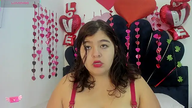 Snapshot of dahlialee chatting on 02-07-26, 01:15 dahlialee online show from 02-07-26, 01:15