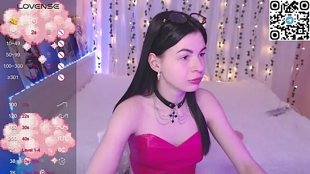 Snapshot of Stephanie_Bloom chatting on 02-04-26, 07:31 Stephanie Bloom online show from 02-04-26, 07:31