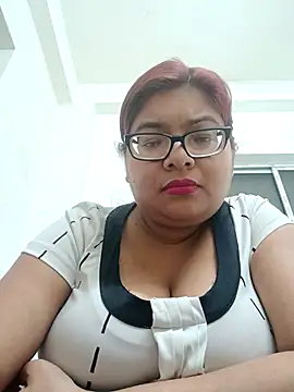 Snapshot of Elie_Hallway chatting on 02-02-26, 06:17 Elie Hallway online show from 02-02-26, 06:17