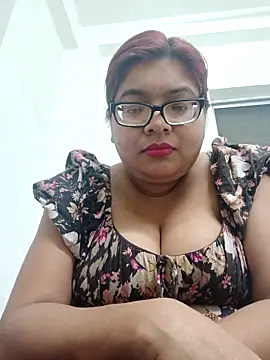 Snapshot of Elie_Hallway chatting on 02-06-26, 07:06 Elie Hallway online show from 02-06-26, 07:06