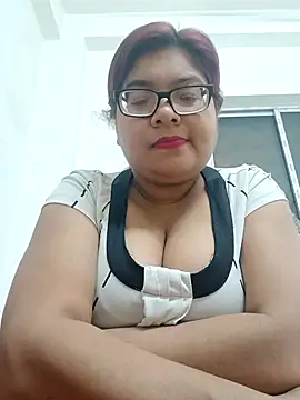 Snapshot of Elie_Hallway chatting on 02-12-26, 06:47 Elie Hallway online show from 02-12-26, 06:47