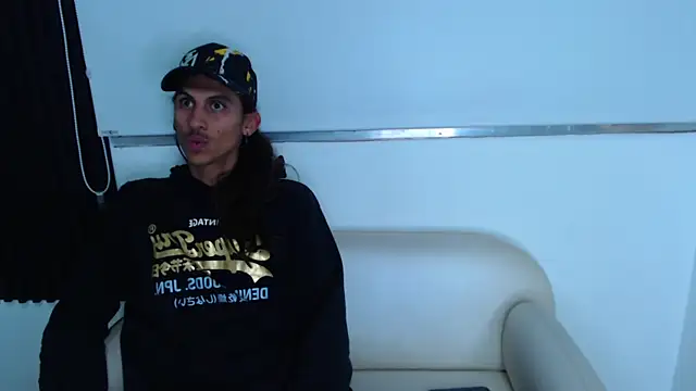 Snapshot of Noha-Smith chatting on 02-24-26, 06:44 Noha-Smith online show from 02-24-26, 06:44