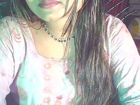 Snapshot of Nusrat_Faria chatting on 05-01-26, 09:08 Nusrat Faria online show from 05-01-26, 09:08