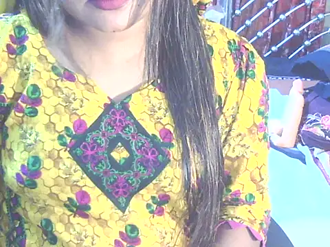 Snapshot of Nusrat_Faria chatting on 05-13-26, 12:35 Nusrat Faria online show from 05-13-26, 12:35