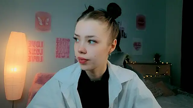 Snapshot of Vexnexe chatting on 02-03-26, 04:21 Vexnexe online show from 02-03-26, 04:21