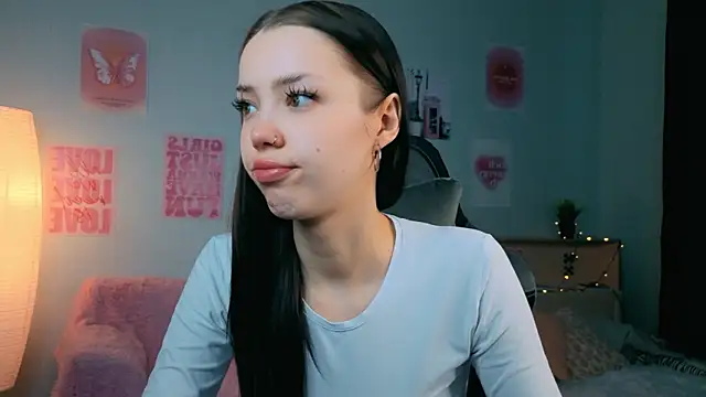 Snapshot of Vexnexe chatting on 02-06-26, 05:12 Vexnexe online show from 02-06-26, 05:12