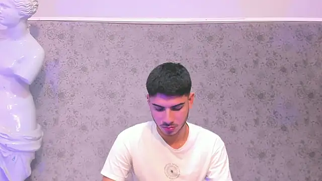 Snapshot of Apolo_Gray chatting on 02-09-26, 02:48 Apolo Gray online show from 02-09-26, 02:48