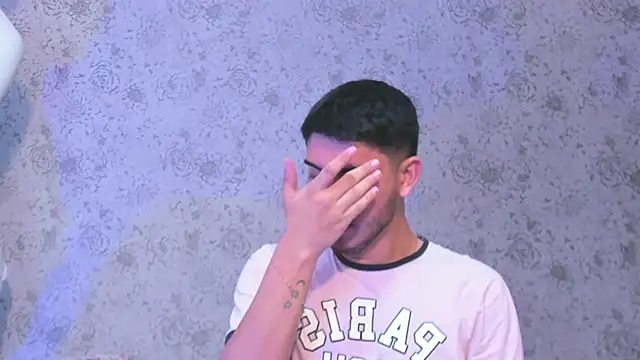 Snapshot of Apolo_Gray chatting on 02-11-26, 04:28 Apolo Gray online show from 02-11-26, 04:28