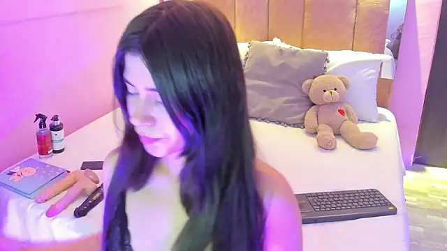 Snapshot of SamanthaHill_ chatting on 03-21-26, 03:44 SamanthaHill online show from 03-21-26, 03:44