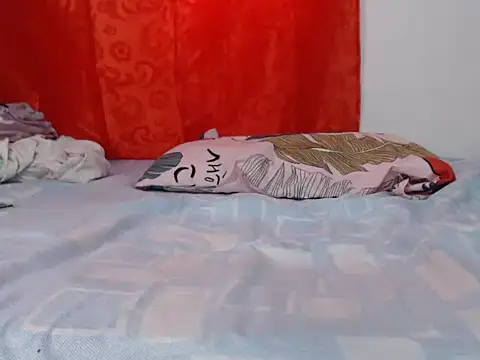 Snapshot of Emily_dirty26 chatting on 02-26-26, 08:30 Emily dirty26 online show from 02-26-26, 08:30