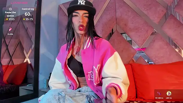 MeghanQueen   online show from 03-04-26, 06:52