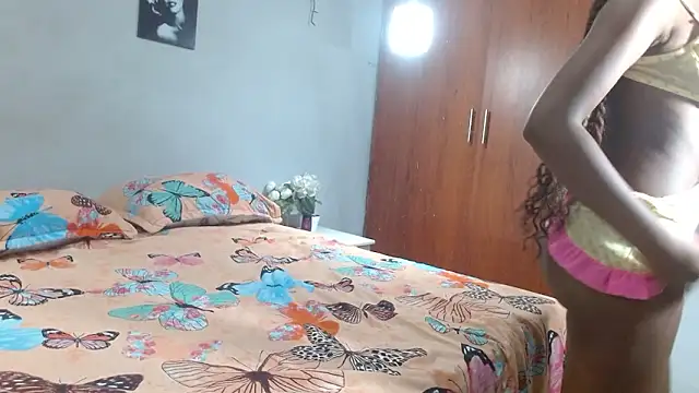 Snapshot of arianna_rossi11 chatting on 02-04-26, 12:00 arianna rossi11 online show from 02-04-26, 12:00