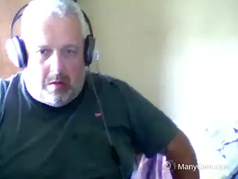 Snapshot of swichcassanesi chatting on 04-18-26, 12:09 swichcassanesi online show from 04-18-26, 12:09