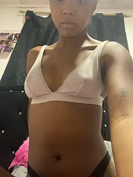 LIA PARKERR online show from 02-15-26, 09:11