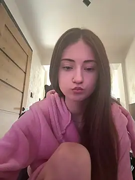 karlaluuvv online show from 03-18-26, 11:13