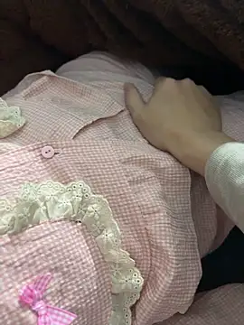 Snapshot of kimoanh102 chatting on 02-10-26, 12:31 kimoanh102 online show from 02-10-26, 12:31