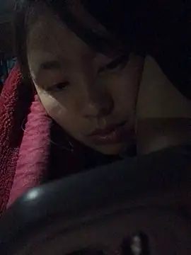 Snapshot of honeyyy110 chatting on 02-06-26, 11:19 honeyyy110 online show from 02-06-26, 11:19