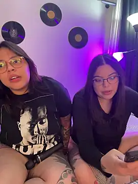 Snapshot of KittyTatts chatting on 02-18-26, 04:30 KittyTatts online show from 02-18-26, 04:30