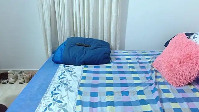 Snapshot of daniela_pra chatting on 02-17-26, 11:22 daniela pra online show from 02-17-26, 11:22