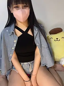 Mitsuki  jp online show from 04-18-26, 10:08