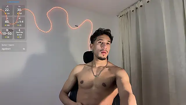 Snapshot of rafael_stone11 chatting on 02-22-26, 02:45 rafael stone11 online show from 02-22-26, 02:45