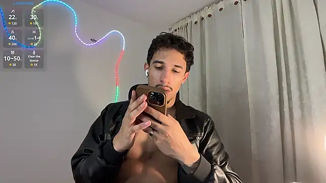 Snapshot of rafael_stone11 chatting on 03-02-26, 01:52 rafael stone11 online show from 03-02-26, 01:52