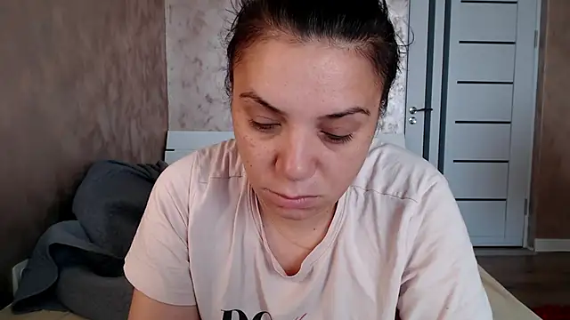 Snapshot of LorraGrey chatting on 07-15-26, 03:34 LorraGrey online show from 07-15-26, 03:34