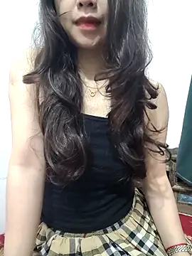 Snapshot of NinaKey chatting on 02-15-26, 01:31 NinaKey online show from 02-15-26, 01:31