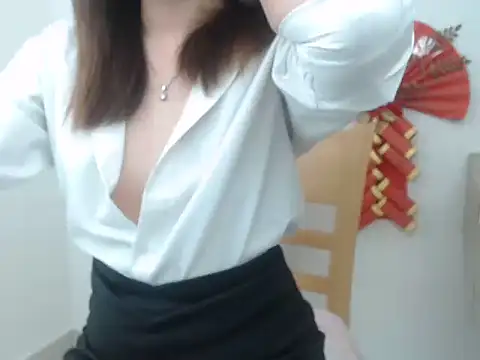 Snapshot of Rose_Thorny2k chatting on 02-25-26, 05:50 Rose Thorny2k online show from 02-25-26, 05:50