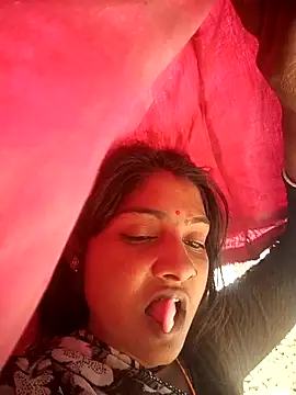 Snapshot of Hotty_raghni chatting on 03-02-26, 07:37 Hotty raghni online show from 03-02-26, 07:37