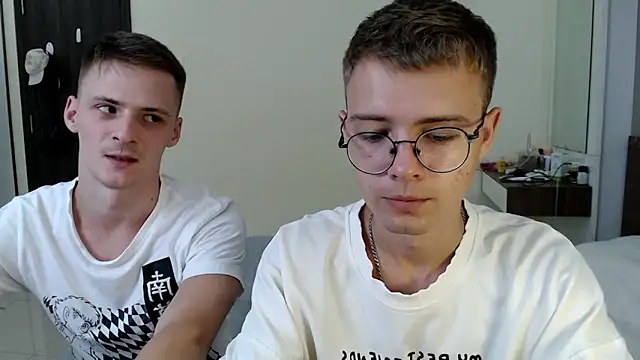 NikiKerryCum online show from 04-30-26, 12:22