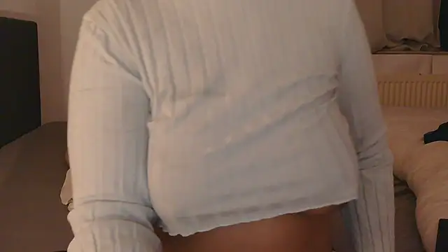 Snapshot of Popje94 chatting on 02-18-26, 07:54 Popje94 online show from 02-18-26, 07:54