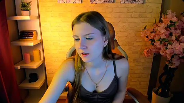 Snapshot of Caroline_Desire_ chatting on 02-24-26, 07:50 Caroline Desire online show from 02-24-26, 07:50