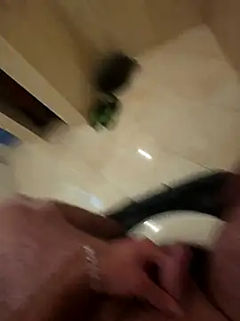 Snapshot of Heyyo3 chatting on 02-16-26, 09:38 Heyyo3 online show from 02-16-26, 09:38