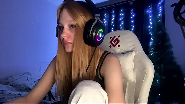 Snapshot of axin_burnell chatting on 02-18-26, 05:53 axin burnell online show from 02-18-26, 05:53