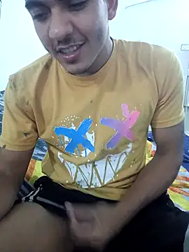 Snapshot of NikoHot_anatole chatting on 03-01-26, 03:25 NikoHot anatole online show from 03-01-26, 03:25