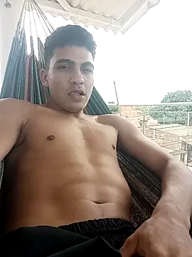 Snapshot of NikoHot_anatole chatting on 05-09-26, 04:56 NikoHot anatole online show from 05-09-26, 04:56